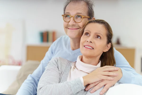 Happy couple reminiscing — Stock Photo, Image