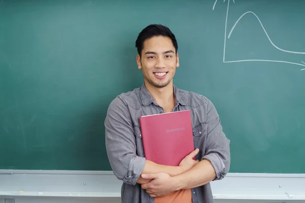 Smiling confident university graduate — Stockfoto