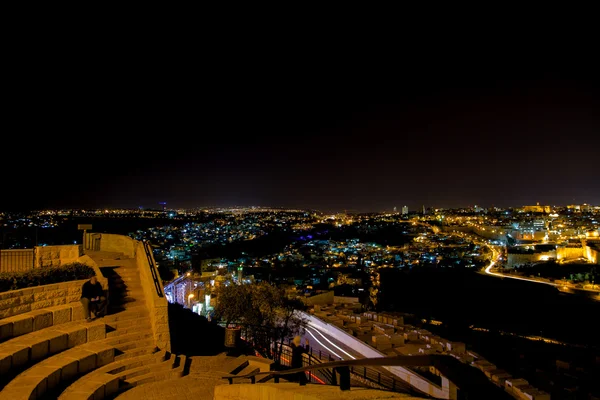 Panorama di Gerusalemme di notte, Monte degli Ulivi, Medio Oriente — Foto Stock