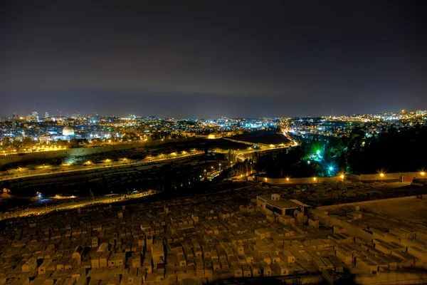 Panorama de Jerusalén por la noche, Monte de los Olivos, Oriente Medio —  Fotos de Stock