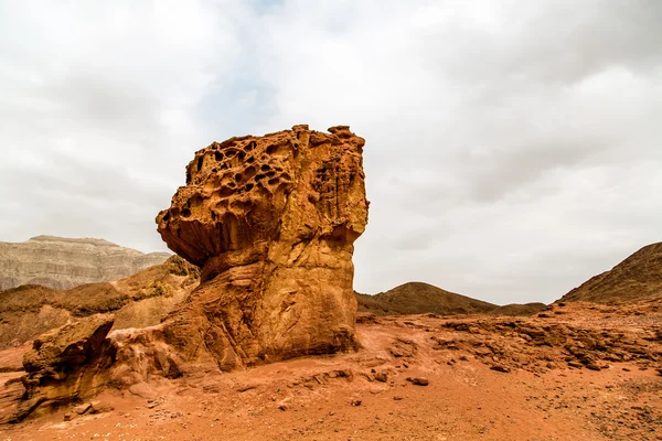 Belo arenito vermelho no deserto em Israel, Timna Park — Fotografia de Stock