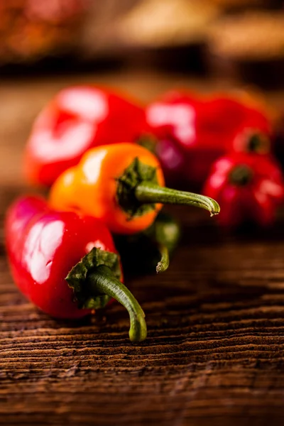 Traditional oriental theme with spices — Stock Photo, Image