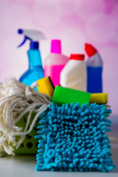 洗濯やクリーニングの概念を掃除は、明るい背景に設定 — ストック写真