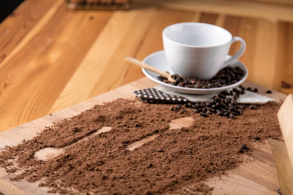 Kaffepaus, omgivande mättade hem concept — Stockfoto