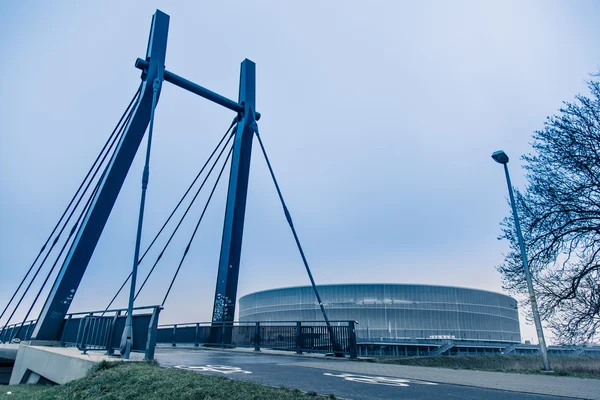 Moderne arkitektur, Wroclaw stadion, koldtone koncept - Stock-foto