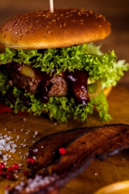 Lezzetli hamburger, Amerikan geleneksel mutfağı