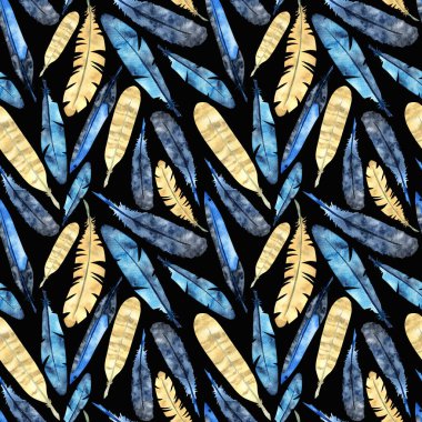 Kuş tüyleri mavi, bej ve gri renklerde. Siyah arkaplanda pürüzsüz desenli suluboya elementler. Parmak izi, dekor, kartpostal yaratmak için..