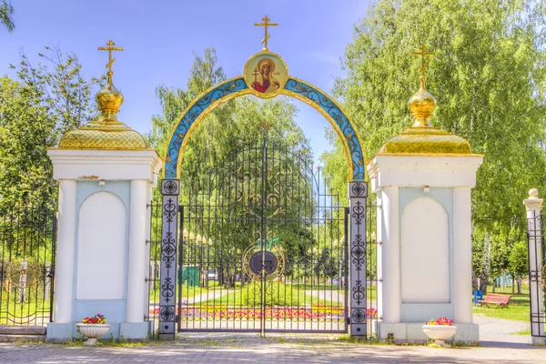Cattedrale di Pokrovskoe-Tatianinsky Cheboksary Russia — Foto Stock
