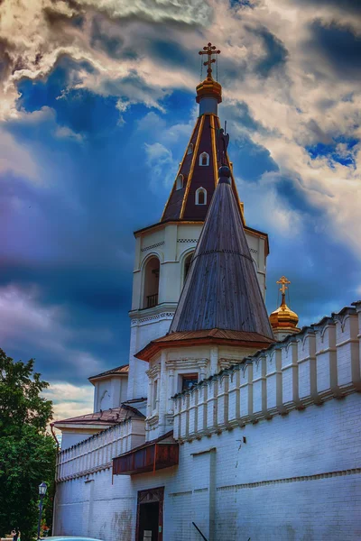 Monasterio de la Santísima Trinidad en Tyumen Rusia — Foto de Stock