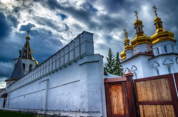 Monasterio de la Santísima Trinidad en Tyumen Rusia Fotos de stock libres de derechos