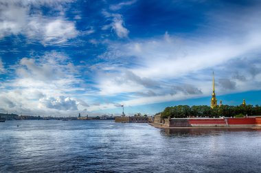 Görünüm Merkezi St Petersburg Neva Nehri sağ yakasında panorama Peter