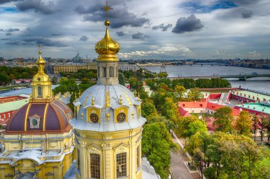 Peter ve Paul Katedrali üstten görünüm panorama St-Petersburg kubbe