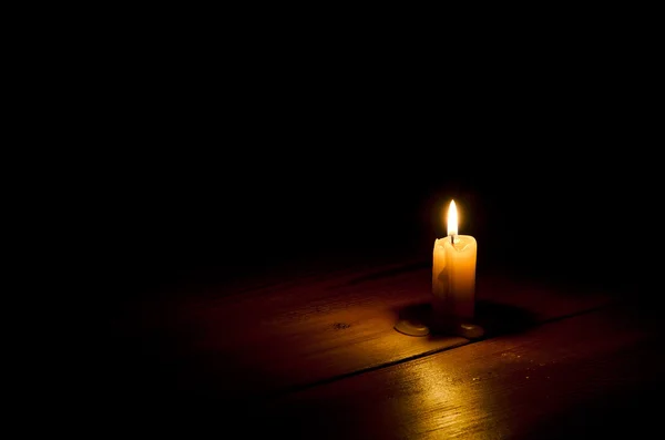 Φλόγας, κερί, ξύλο. — Φωτογραφία Αρχείου