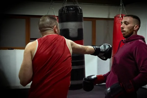 Determinados Boxers Masculinos Praticando Health Club — Fotografia de Stock