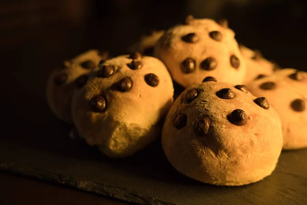 Delicious Dinner Rolls Dark Chocolate Chips Square Slate Plate — Stock Photo, Image