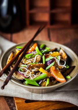 Pirinç Noodle sebzeli