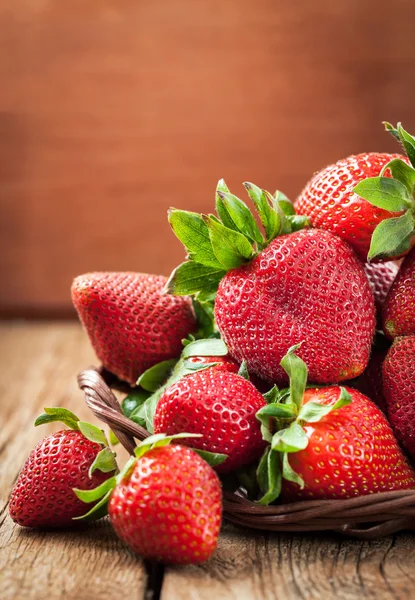 Fresh organic ripe strawberry — Stock Photo, Image