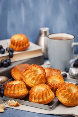 Taze ev yapımı lezzetli mini bundt kek 