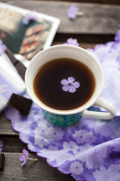 Xícara de café e chocolate — Fotografia de Stock