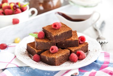 ev yapımı çikolatalı kek