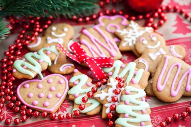 Noel ev yapımı zencefilli kurabiye