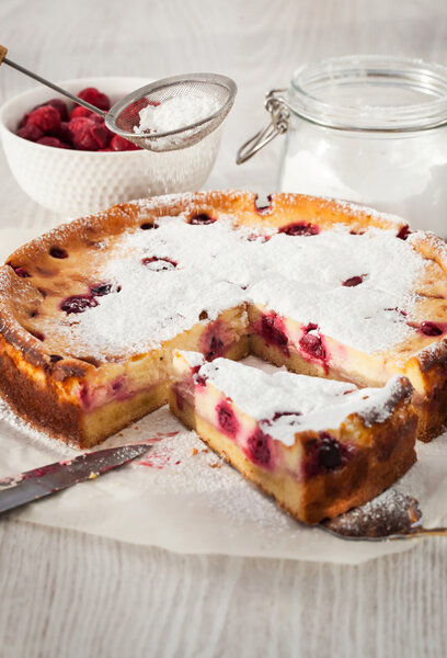 Домашний вишнёвый пирог с сыром
