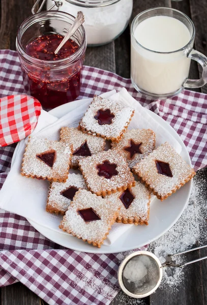 Homemade Linzer cutout cookies — Stock Photo, Image