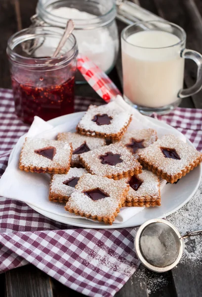 Homemade Linzer cutout cookies — Stock Photo, Image