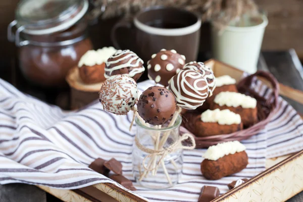 Pastel de chocolate hecho en casa aparece Fotos de stock