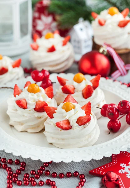 Mini Pavlova meringue gebak — Stockfoto