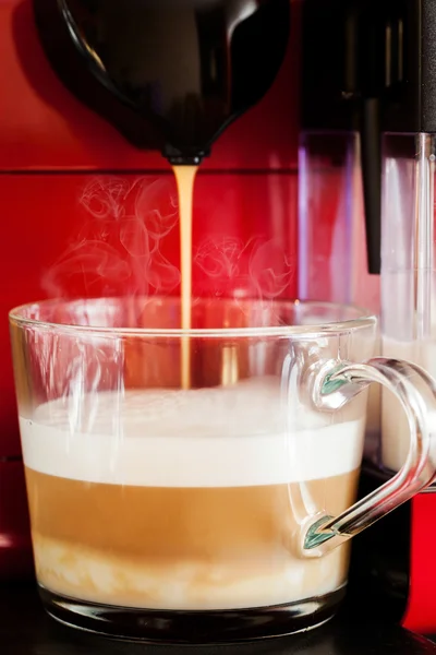 コーヒー カフェラテ プロセス — ストック写真