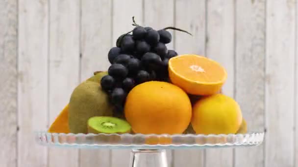 Rotation Rapide Ralentir Divers Types Fruits Frais Mûrs Sur Bol — Video