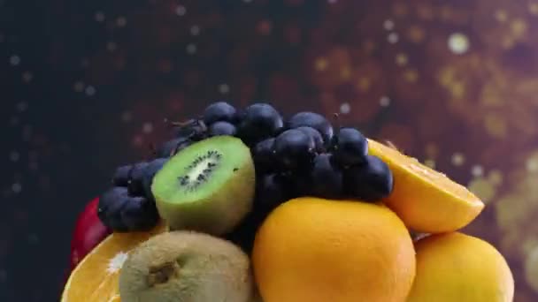 Snel Langzaam Roterende Groep Van Verschillende Soorten Vers Rijp Fruit — Stockvideo