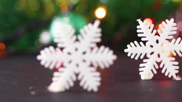 Fiocchi Neve Natale Con Lampeggianti Luci Natale Dietro Vicino — Video Stock