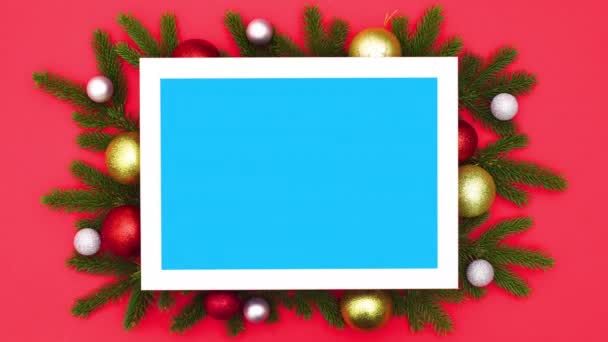 Vánoční Dekorace Pohybovat Kolem Rámu Modrou Obrazovkou Zastavit Pohyb — Stock video