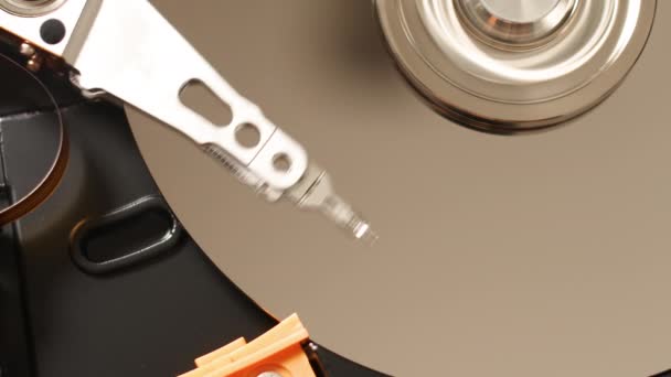 Hdd Működő Merevlemez Belső Szerkezetének Makroszintű Közelsége — Stock videók