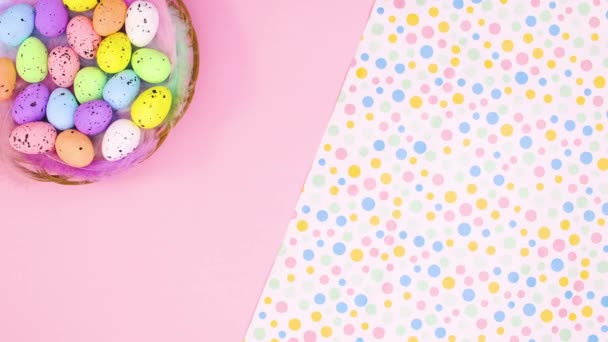 Szczęśliwego Wielkanocy Tekst Pojawiają Się Obok Koszyka Jajkami Zatrzymać Ruch — Wideo stockowe