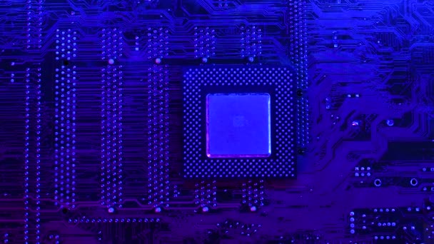 Elektronisk Kartong Med Lödpunkter Och Chips Och Sci Futuristiska Cyber — Stockvideo