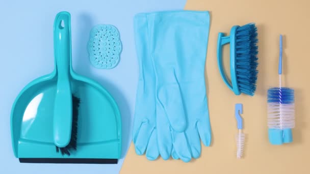 Blue Cleaning Household Tools Move Beige Blue Background Stop Motion — Stock Video
