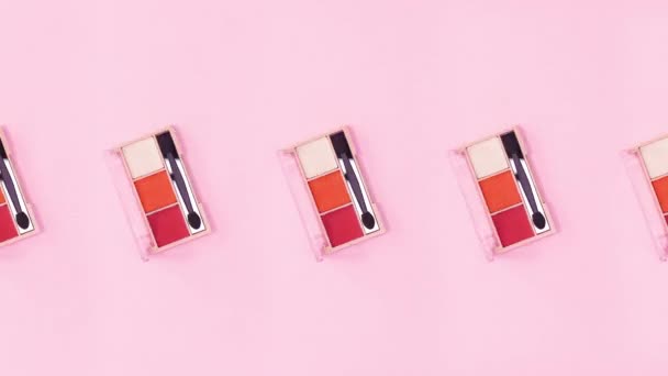 Les Petites Palettes Fards Paupières Aux Teintes Rose Orange Tournent — Video