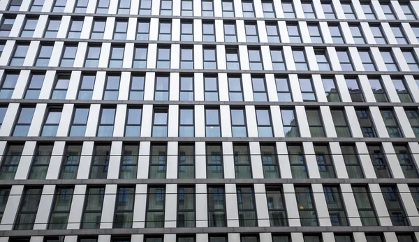 Vue HDR d'une façade de fenêtre à Berlin MItte — Photo