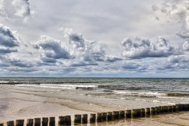 Denizde fırtınalı hava HDR görüntüsünü