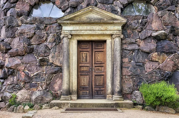Wörlitzer Park, meine Vorfahren, Eingang zu einem Grab — Stockfoto