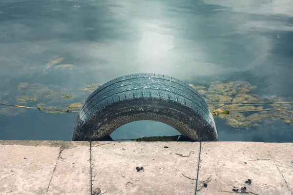 Old Car Tire Used Ram Protection Small Harbor — Stock Photo, Image