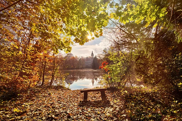 Märchenhafte Stimmung im Herbst — Stockfoto
