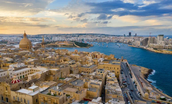 Flygfoto Utsikt Över Valletta Och Manoel Solnedgång Himmel Molnigt — Stockfoto