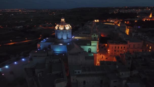 Mdina Şehrinin Gece Renkli Işıkları Malta Ülkesinin Başkenti Hava Görünümü — Stok video