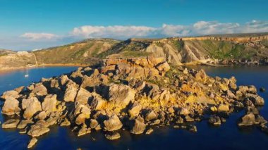 Kırsal tarım alanlarının insansız hava aracı görüşü. Malta adası
