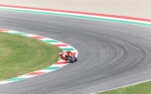 Andrea Iannone on Official Ducati MotoGP — Stock Photo, Image