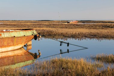 Thames nehrinin yansımaları Leigh-on-Sea, Essex, İngiltere 'den 